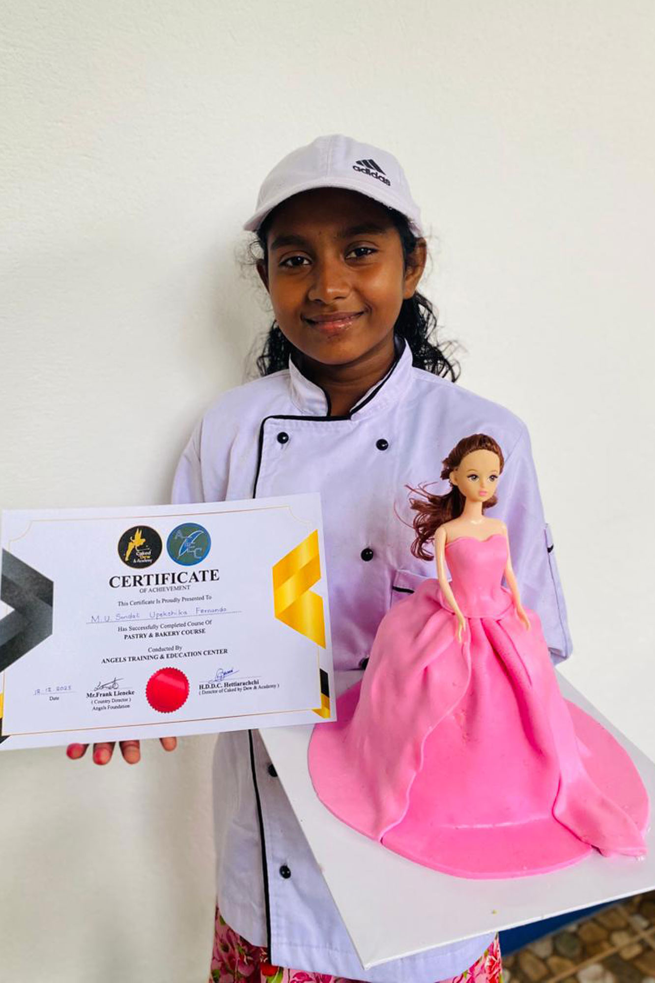 Zertifikat und Kuchen