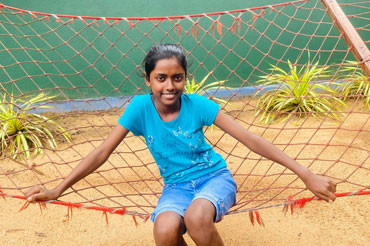 Akshara, neu im Angels Home seit dem 7. Oktober 2024. Mit ihrer lebensfrohen Art bereichert sie unser Heim und bringt frischen Wind in unsere Gemeinschaft.