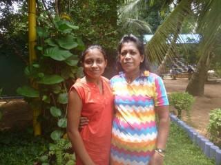 Chethana mit ihrer Mama