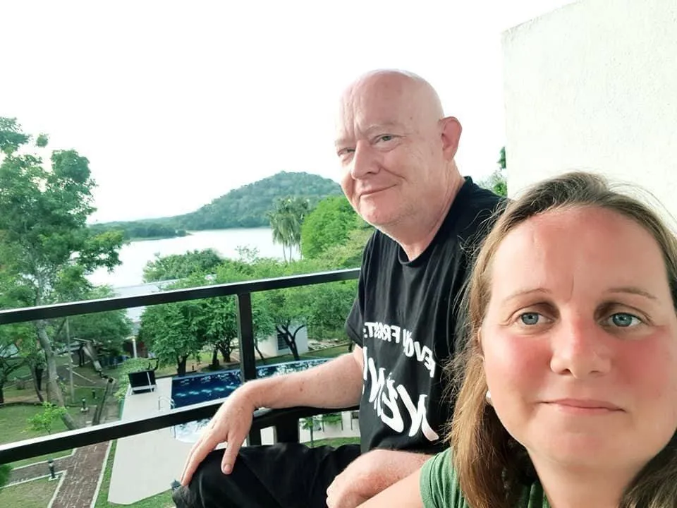Frank und ich genie&szlig;en den Ausblick.