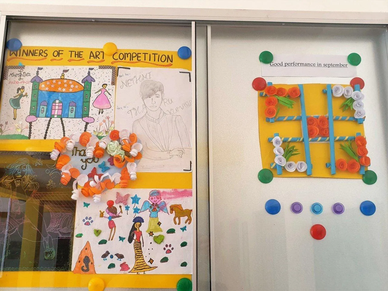Hier k&ouml;nnen kleine Kunstwerke ausgestellt werden.