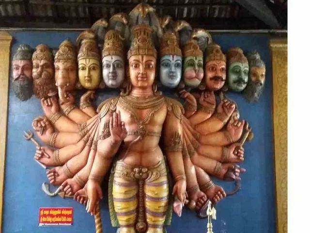 Auf dem Bild sieht man die Gottheit Vishnu