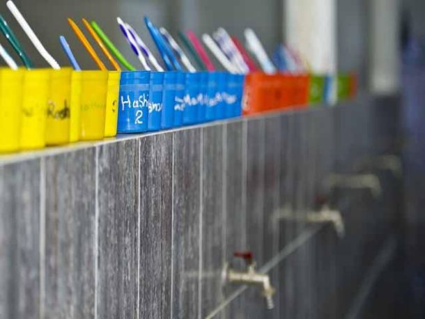 Wir brauchen viel Platz zum Z&auml;hneputzen.