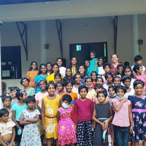 Ein letzter Gruppenausflug mit den Mädels zur Kirche