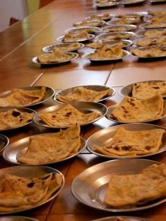 Egg Rotis für 50 Girls