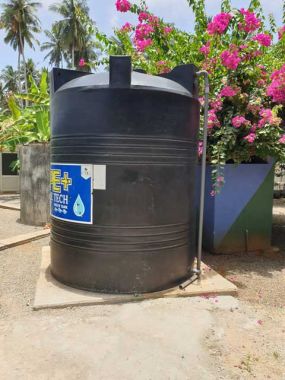 10000 Liter Reservetank und Überlauf