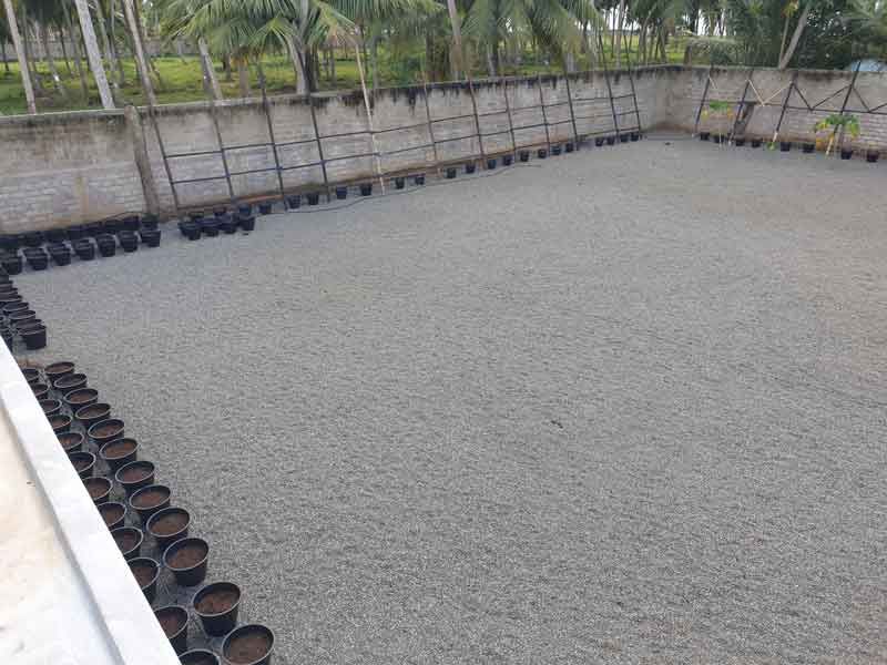 Untergrund Material auftragen