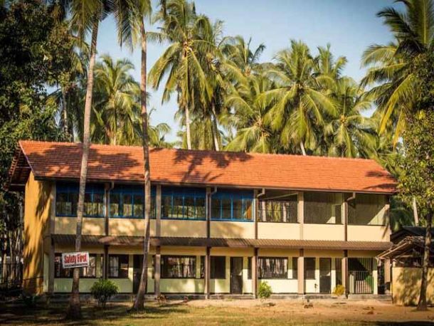 Die Schule unserer Mädchen in Mudukatuwa.